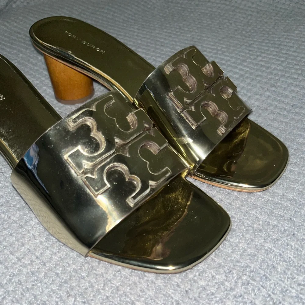Tory Burch Ines Sandal - Picture 4 of 15